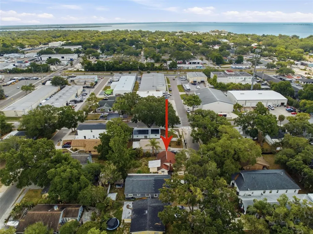 1025 3rd Street N Safety Harbor FL 34695
