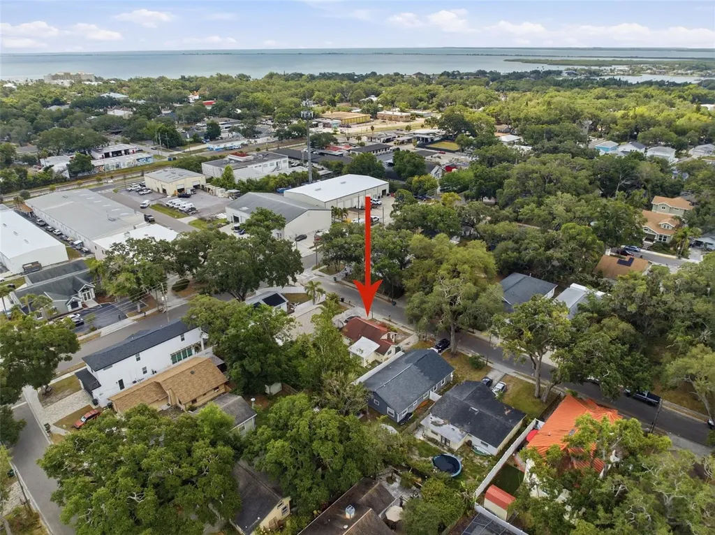 1025 3rd Street N Safety Harbor FL 34695