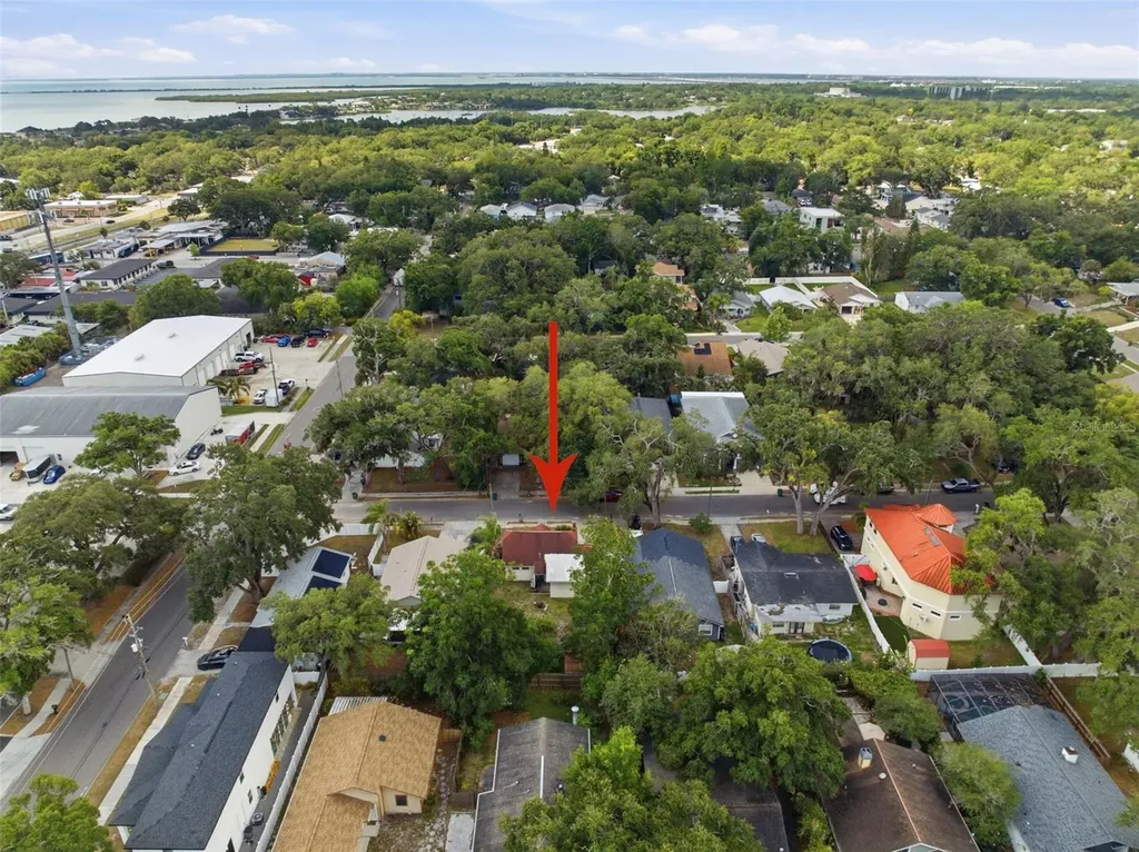 1025 3rd Street N Safety Harbor FL 34695