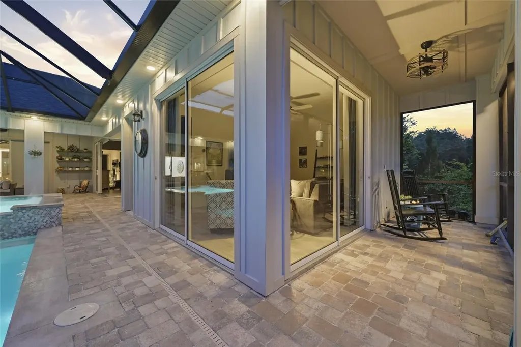14112 Oakwood Cove Lane Orlando FL 32832