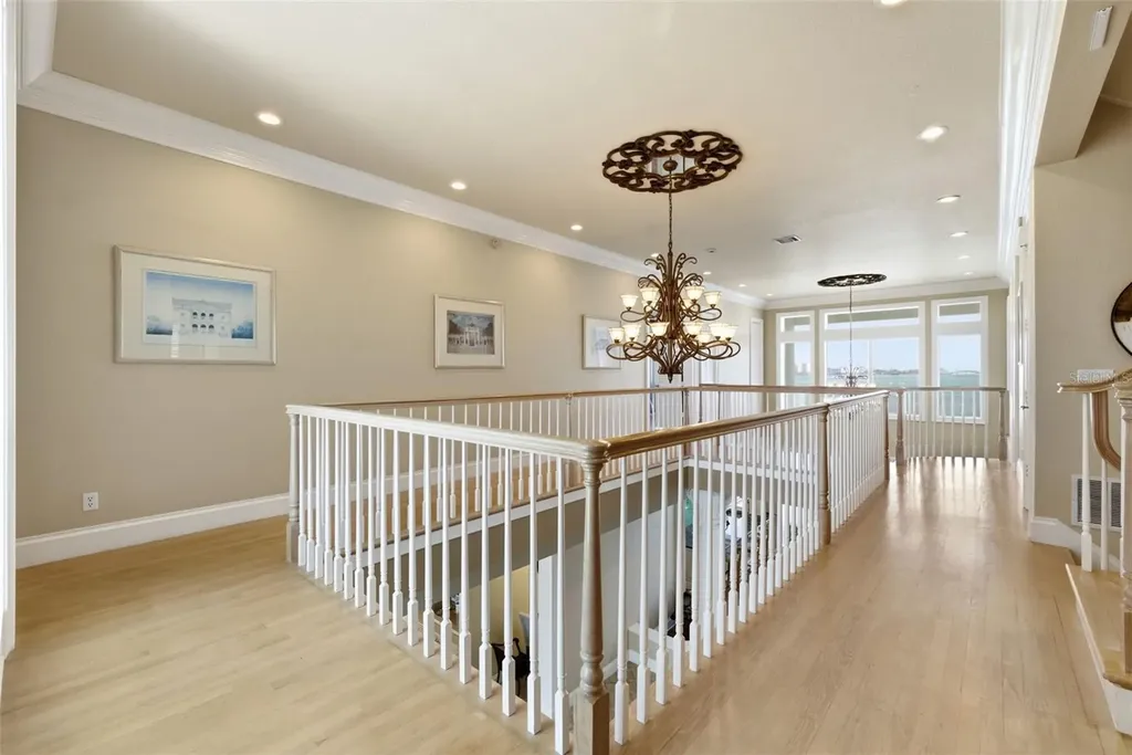 24 N Pine Circle Belleair FL 33756