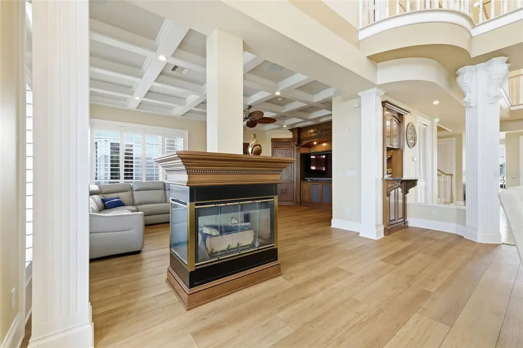 24 N Pine Circle Belleair FL 33756