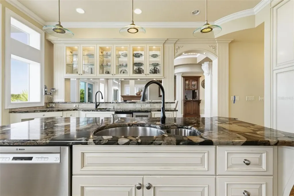 24 N Pine Circle Belleair FL 33756