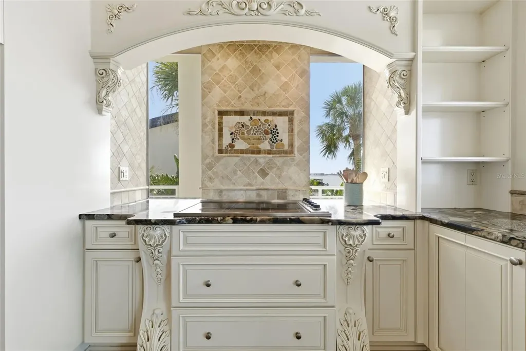 24 N Pine Circle Belleair FL 33756