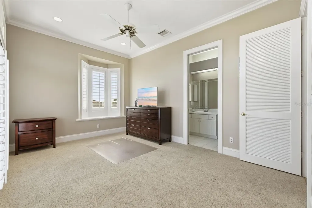 24 N Pine Circle Belleair FL 33756