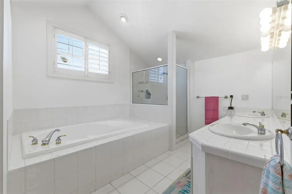 24 N Pine Circle Belleair FL 33756