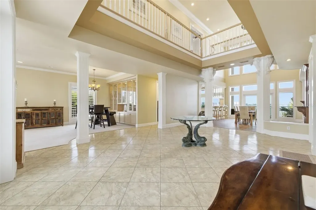 24 N Pine Circle Belleair FL 33756