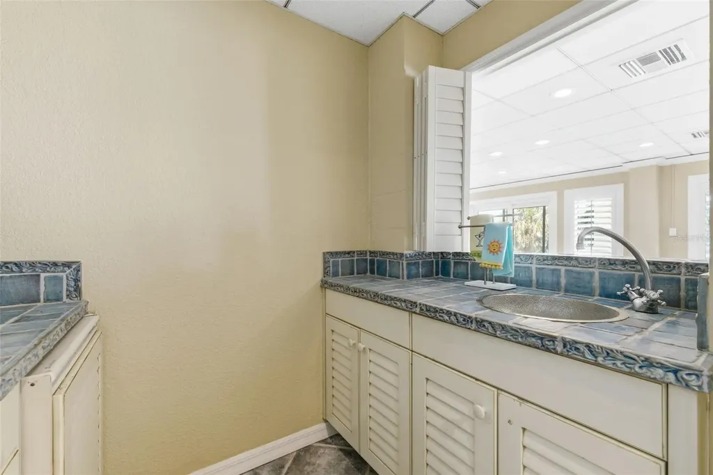 24 N Pine Circle Belleair FL 33756