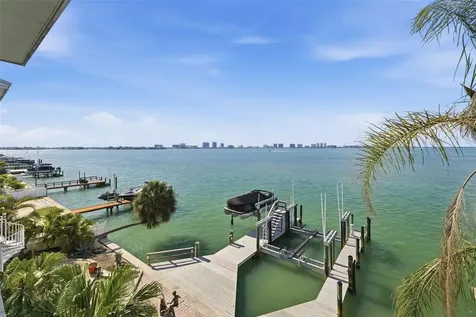 24 N Pine Circle Belleair FL 33756