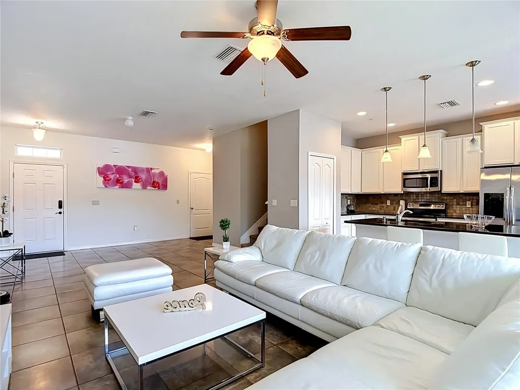 8615 Andalucia Field Drive Tampa FL 33637