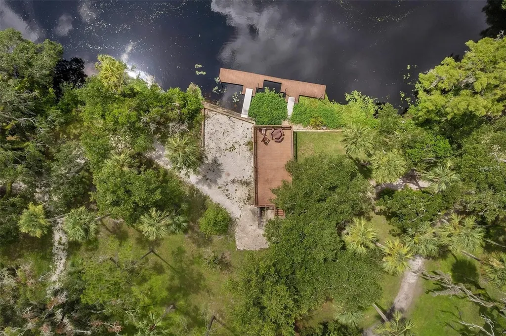 8615 Andalucia Field Drive Tampa FL 33637