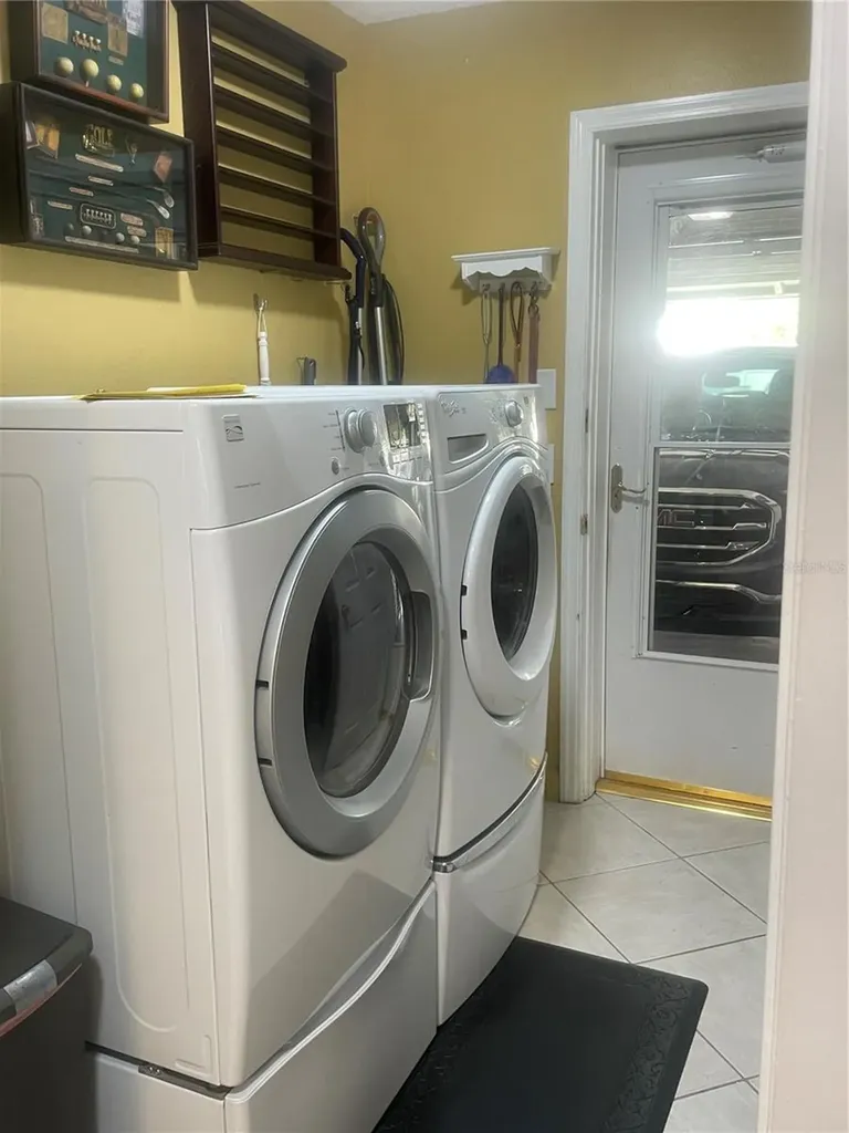 7225 8th Avenue Loop W Bradenton FL 34209