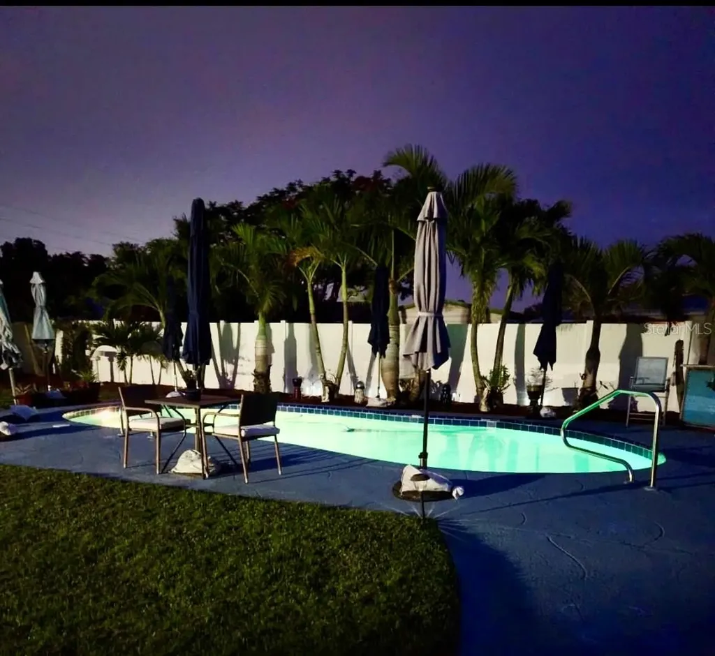 7225 8th Avenue Loop W Bradenton FL 34209