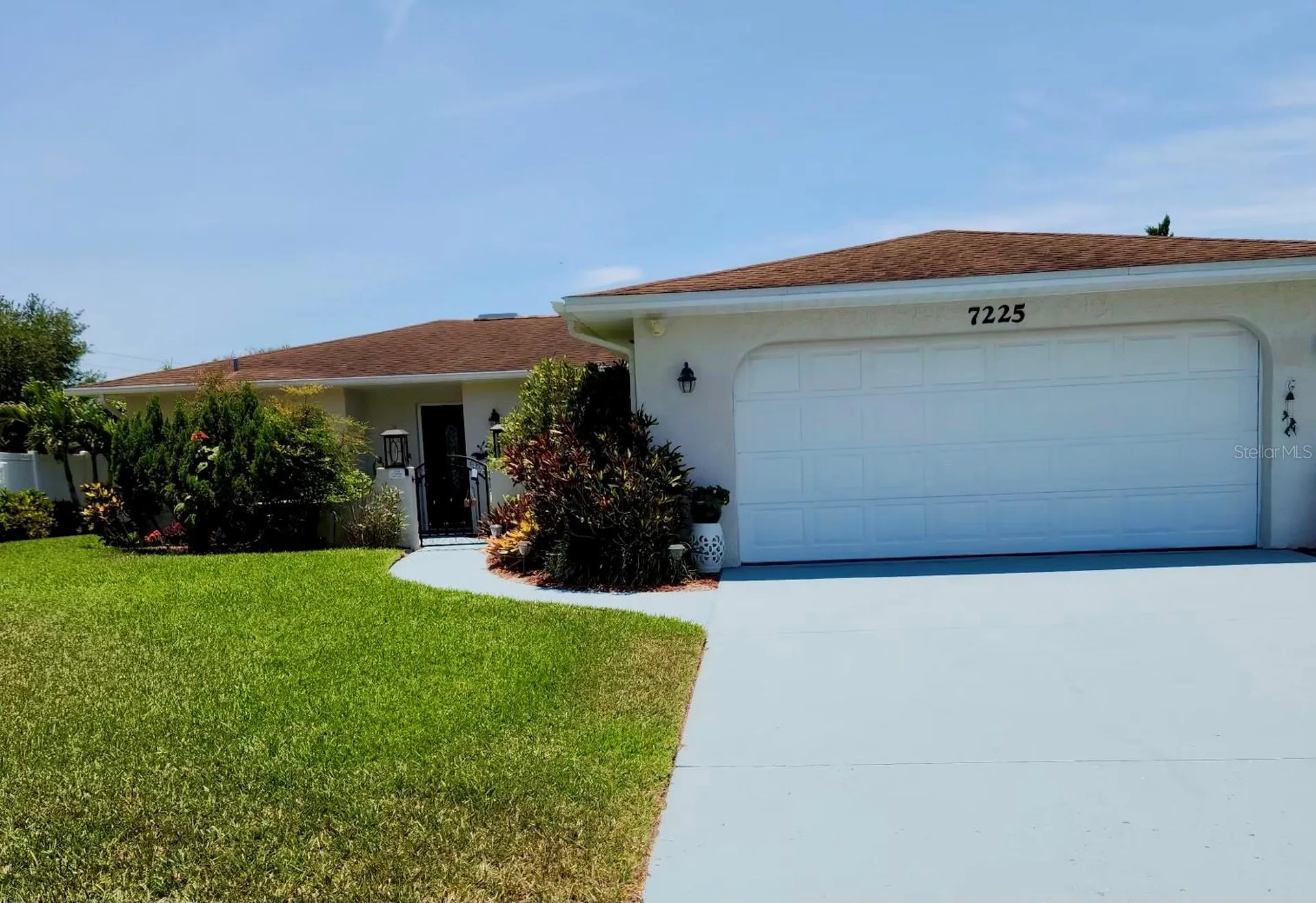 7225 8th Avenue Loop W Bradenton FL 34209