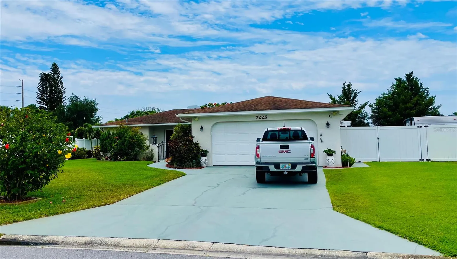 7225 8th Avenue Loop W Bradenton FL 34209