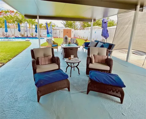 7225 8th Avenue Loop W Bradenton FL 34209