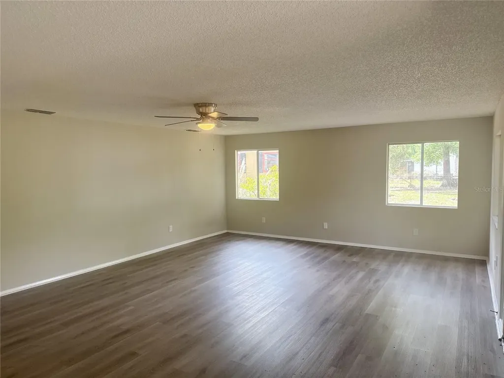 11345 SE 188th Avenue Ocklawaha FL 32179