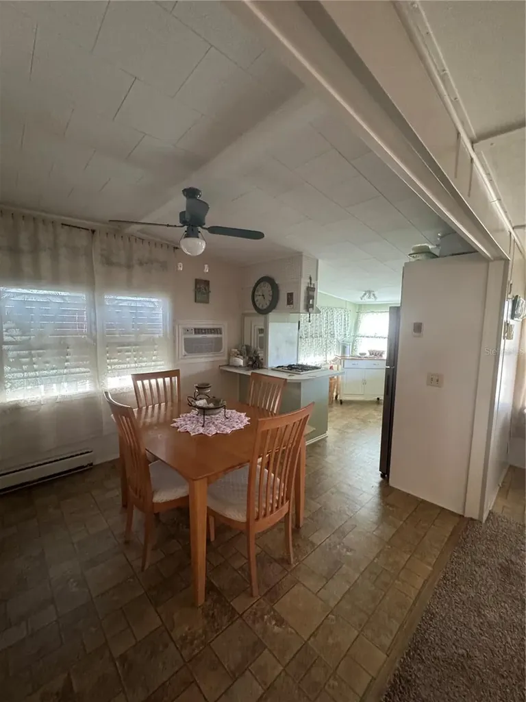 118 52nd Avenue W Bradenton FL 34207