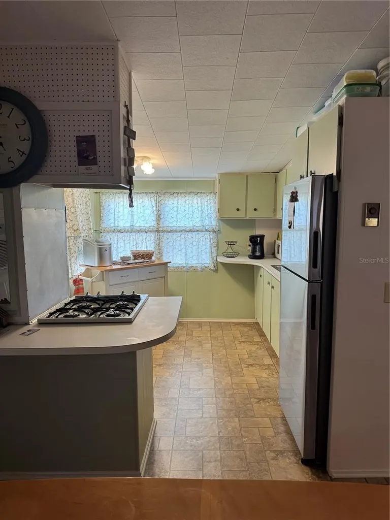 118 52nd Avenue W Bradenton FL 34207