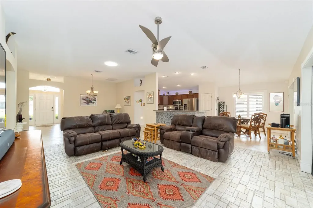867 Castleberry Circle The Villages FL 32162