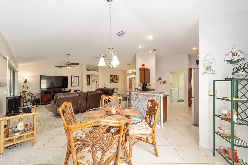 867 Castleberry Circle The Villages FL 32162