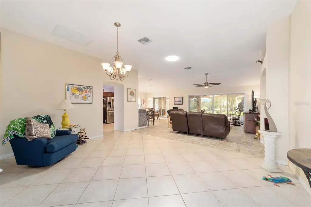 867 Castleberry Circle The Villages FL 32162