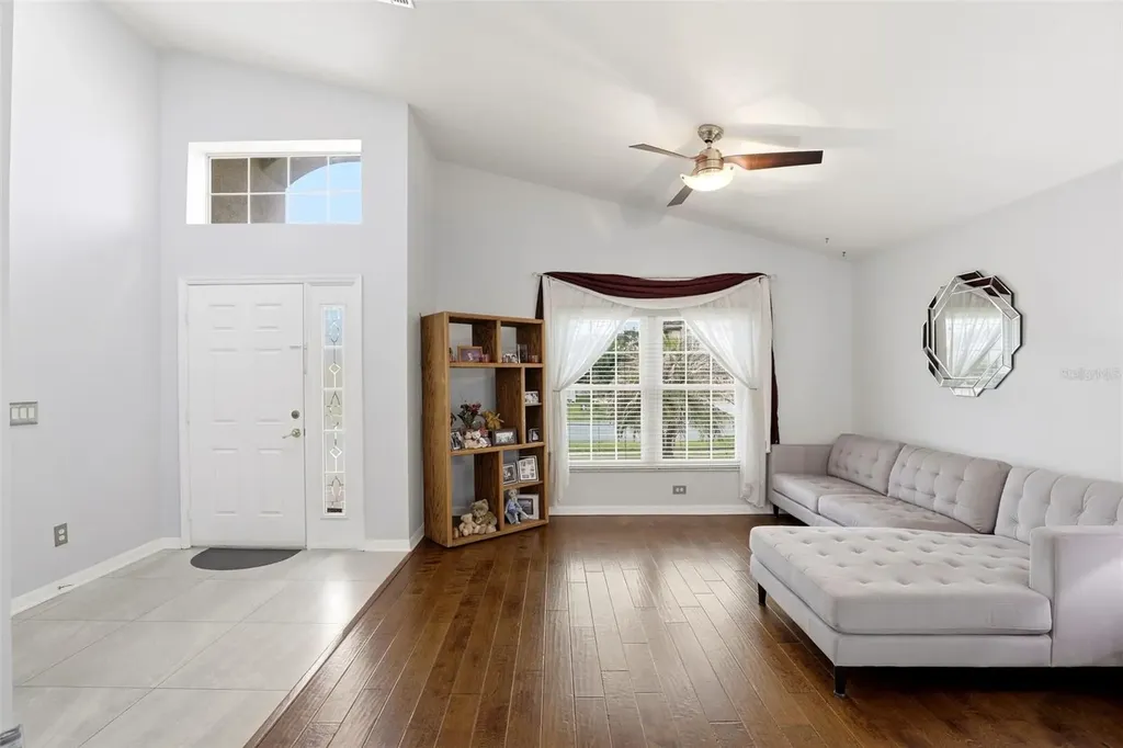 1457 Willow Branch Drive Orlando FL 32828