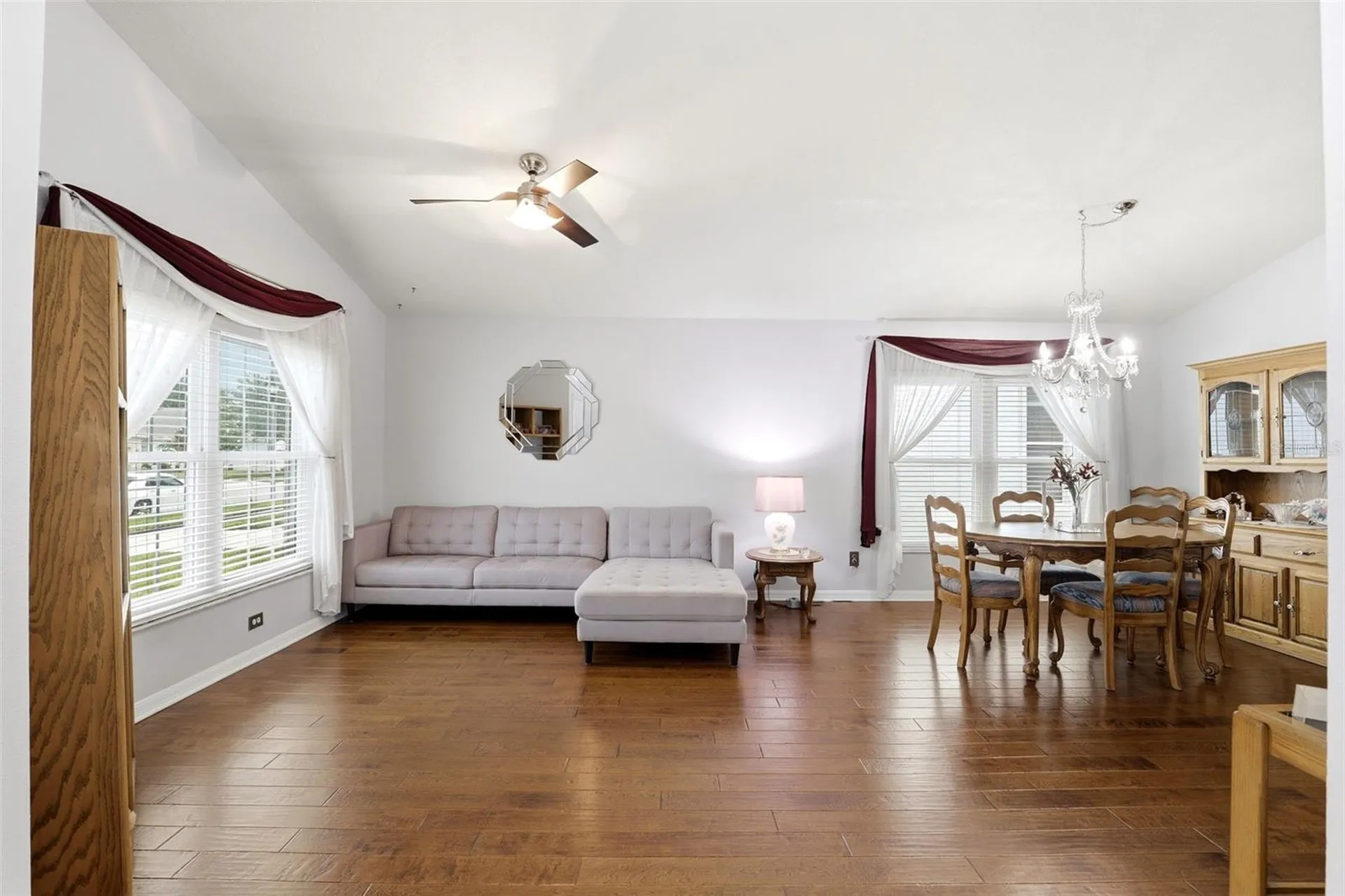 1457 Willow Branch Drive Orlando FL 32828