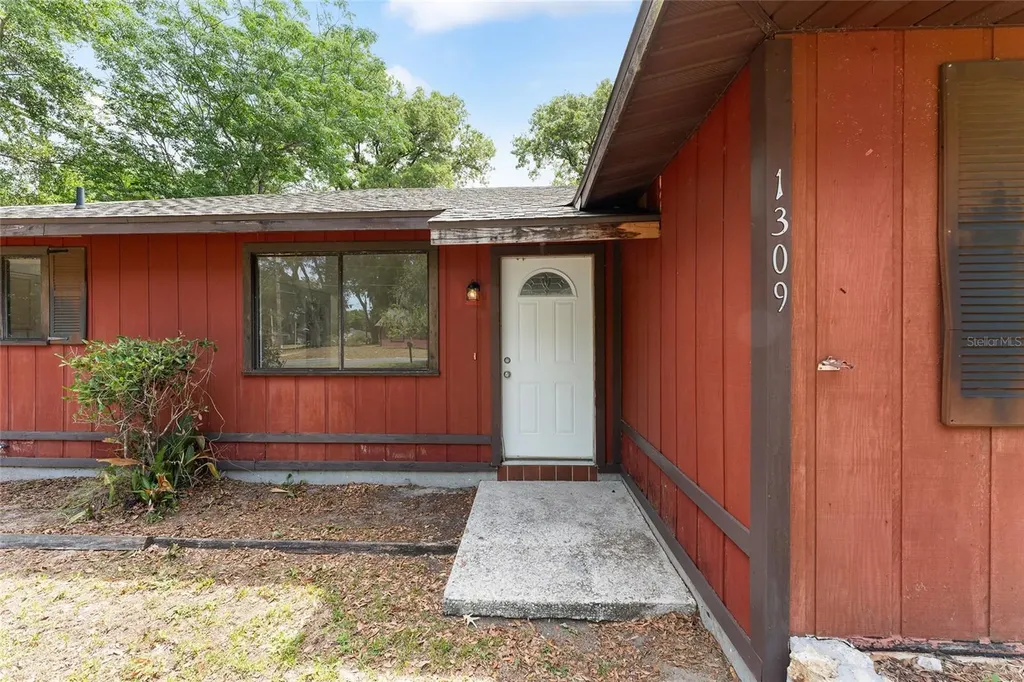 1309 SE 43rd Terrace Ocala FL 34471