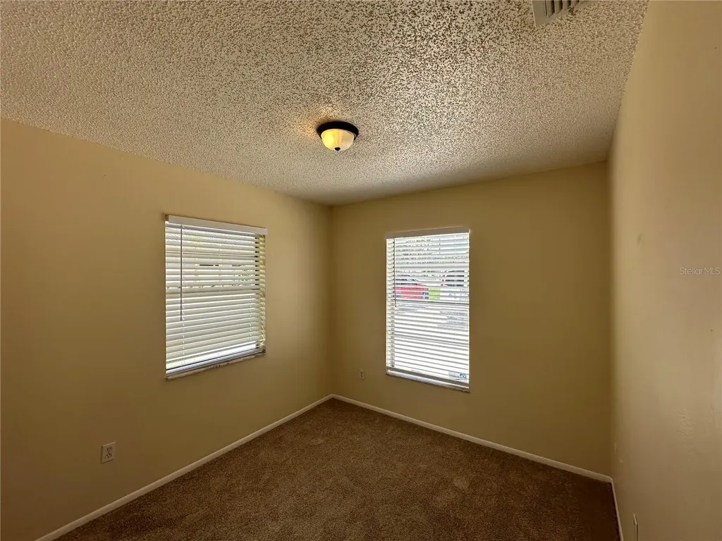1820 Bonneville Orlando FL 32826