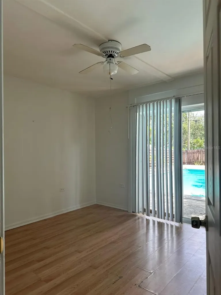 2574 Hawthorne Street Sarasota FL 34239