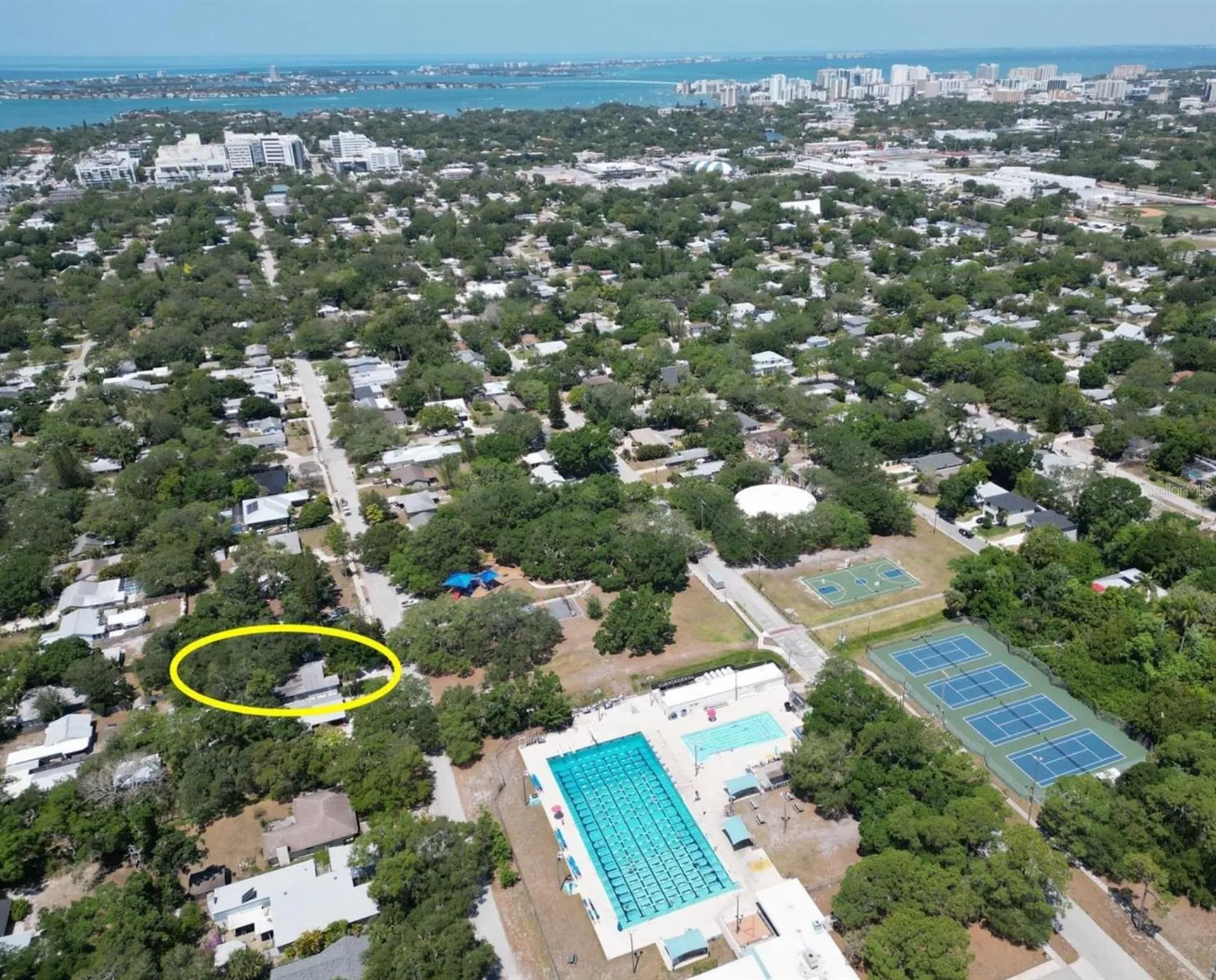 2574 Hawthorne Street Sarasota FL 34239