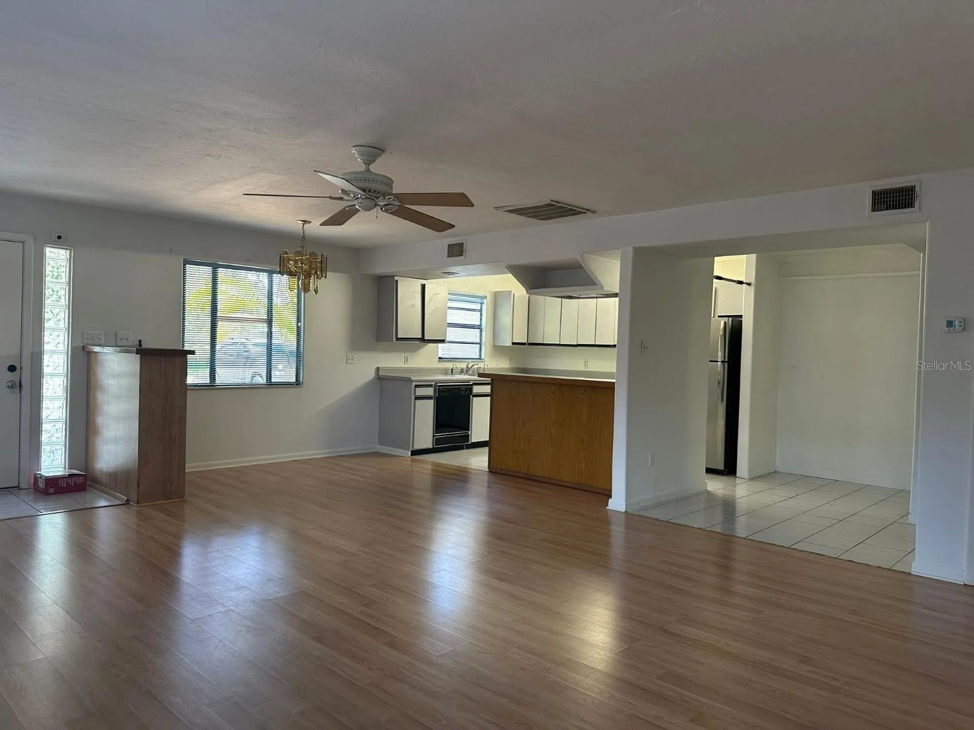 2574 Hawthorne Street Sarasota FL 34239
