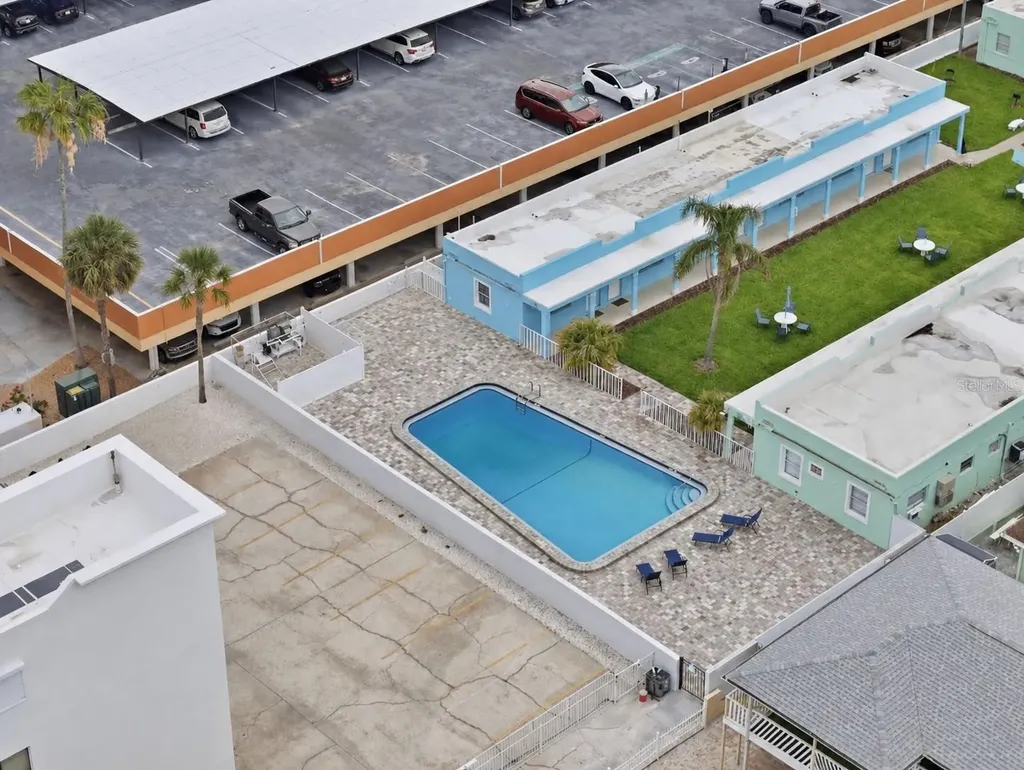 17880 Gulf Boulevard St Petersburg FL 33708