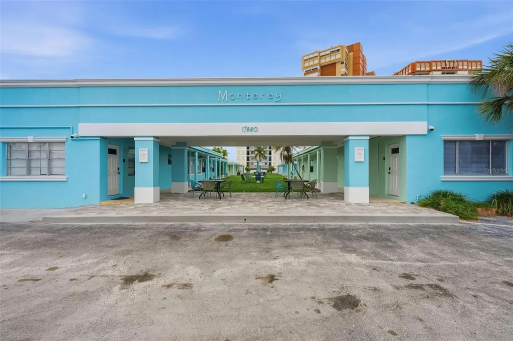 17880 Gulf Boulevard St Petersburg FL 33708