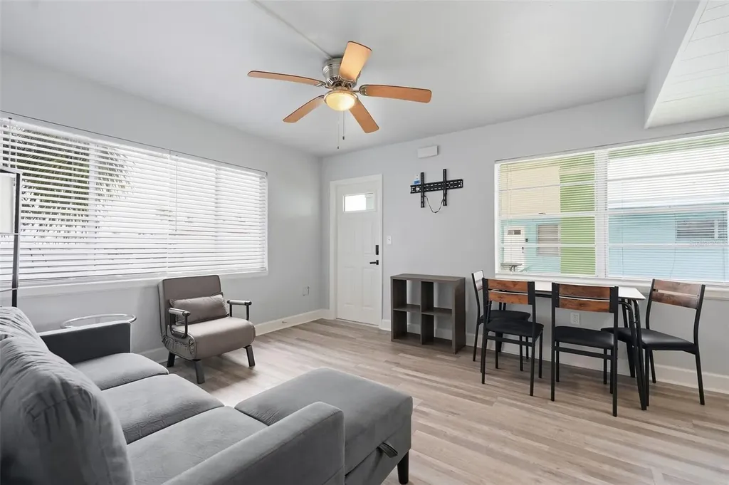 17880 Gulf Boulevard St Petersburg FL 33708