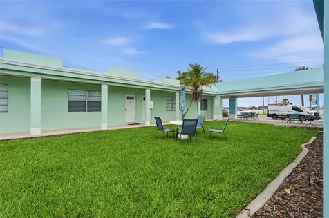 17880 Gulf Boulevard St Petersburg FL 33708