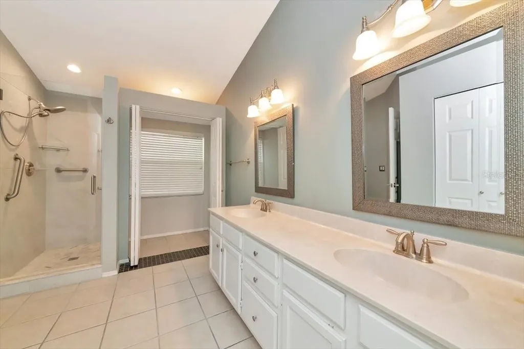 4734 Raintree Street Circle E Bradenton FL 34203