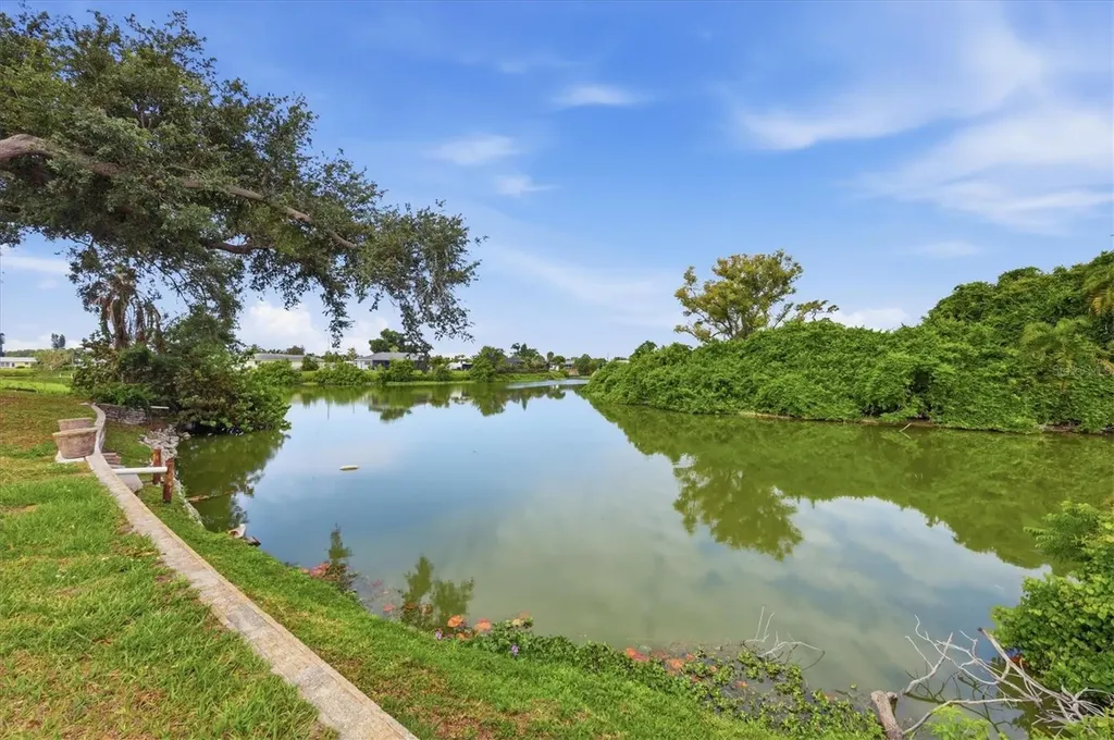 425 Driftwood Road Venice FL 34293
