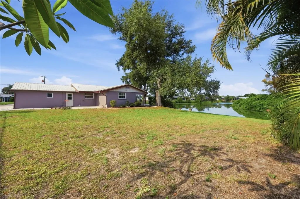 425 Driftwood Road Venice FL 34293
