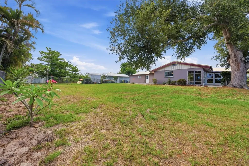 425 Driftwood Road Venice FL 34293