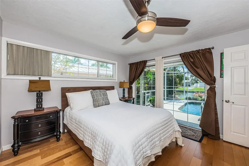 1496 49th Avenue NE St Petersburg FL 33703