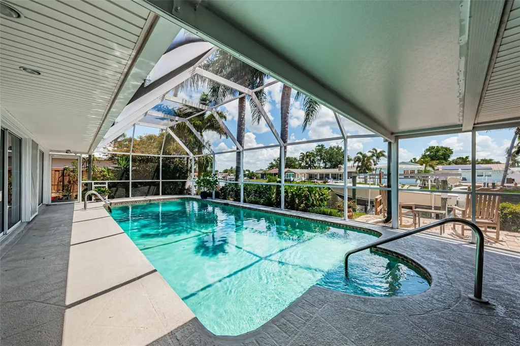 1496 49th Avenue NE St Petersburg FL 33703