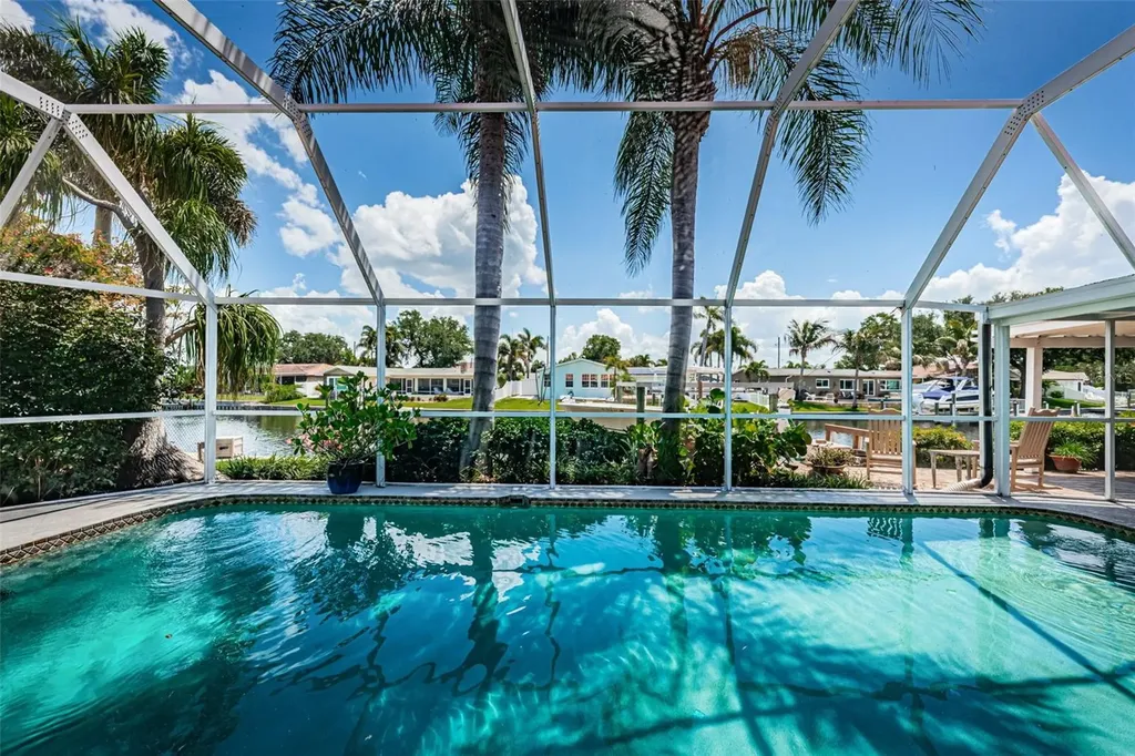 1496 49th Avenue NE St Petersburg FL 33703