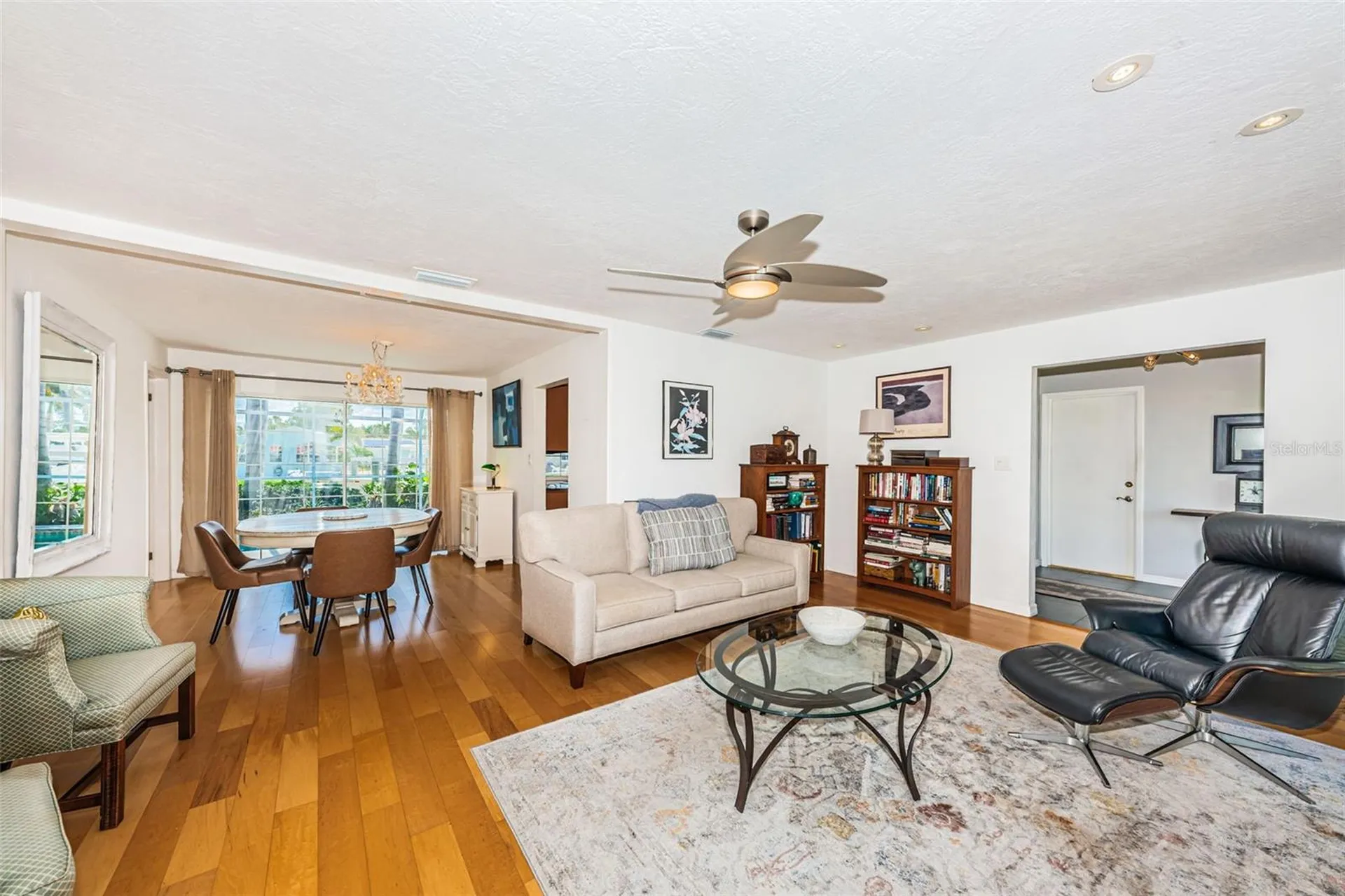 1496 49th Avenue NE St Petersburg FL 33703