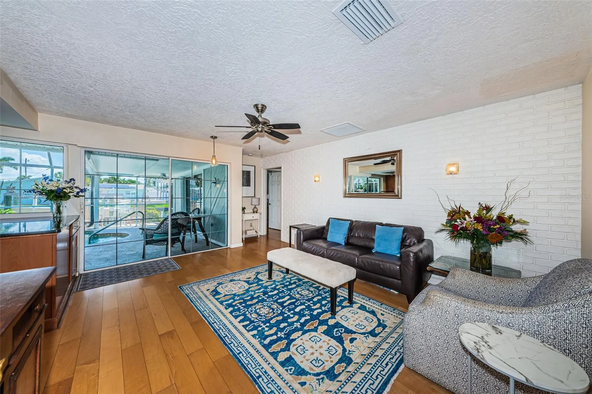 1496 49th Avenue NE St Petersburg FL 33703
