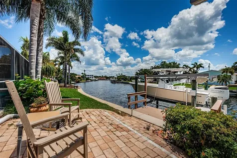 1496 49TH Avenue NE St Petersburg FL 33703