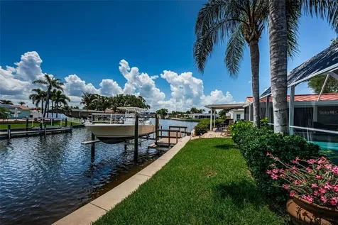 1496 49th Avenue NE St Petersburg FL 33703