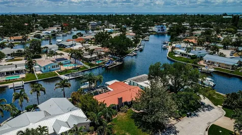 1496 49th Avenue NE St Petersburg FL 33703