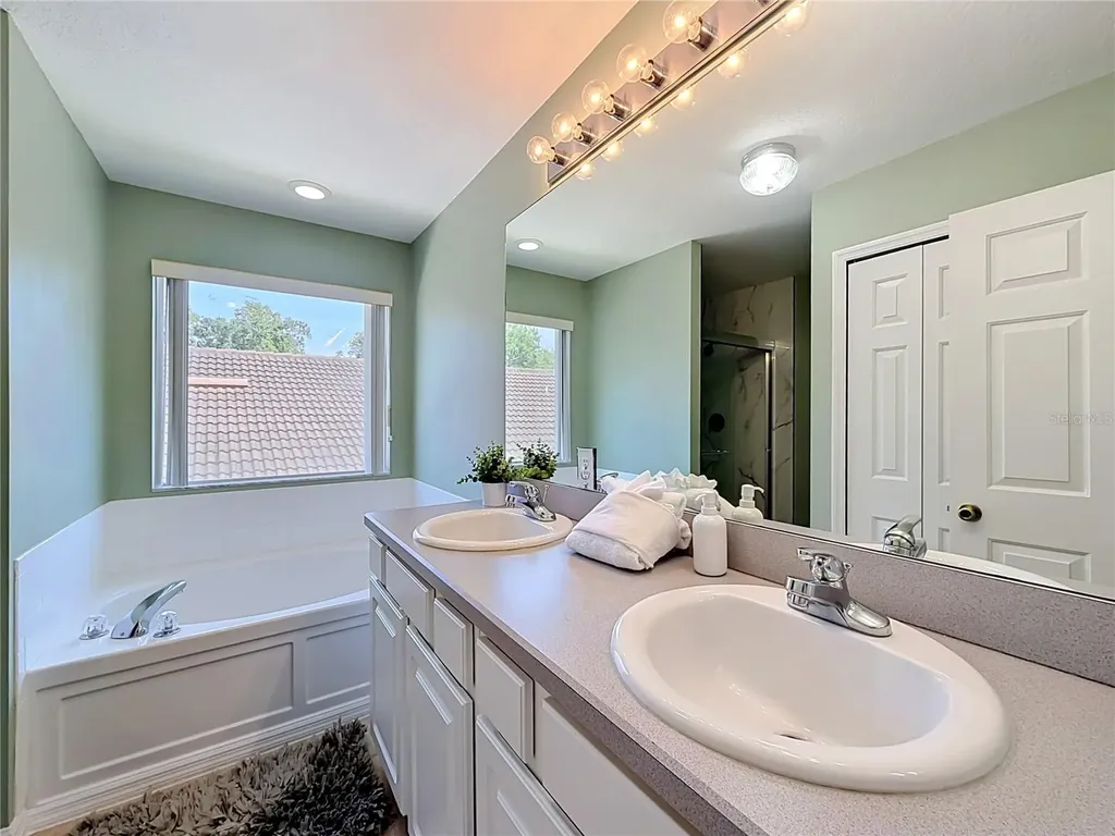 135 Robin Road Davenport FL 33896